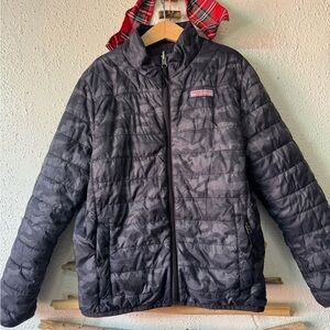 Vineyard Vines Boys reversible black/grey camouflage Jacket Size Small (8-10)